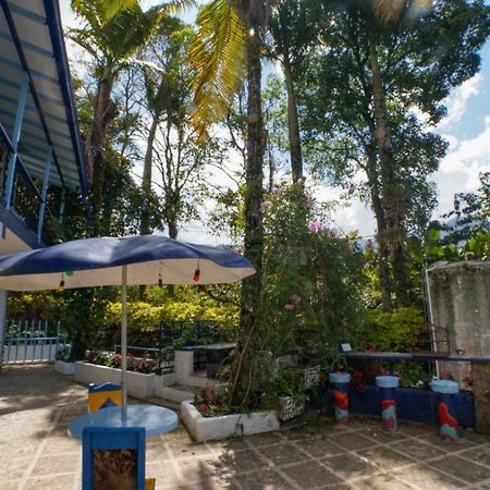 Hotel Vista Farallones Jardin Exterior photo